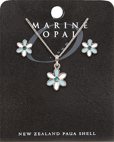 Flower earrings & Necklace by Marine Opal