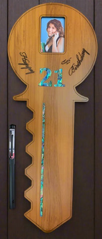 21st Wooden  Key - 21 Oval - Case With Pen - Yakedas Party and Giftware